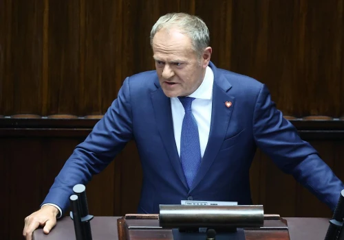 Atak przy granicy, Tusk ujawnił ocenę wywiadu. Trump o postępach ws. bazy w Polsce