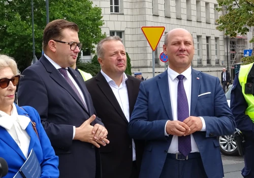 PiS traci w regionie samorządowców. ,, Niektórzy grają asekuracyjnie”