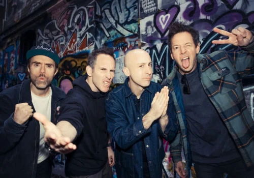 Simple Plan za miesiąc w Warszawie. Razem z Neck Deep i Charlotte Sands