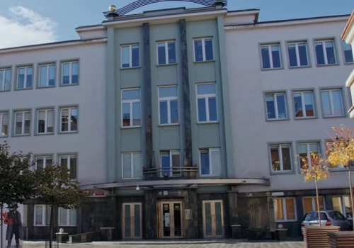 Praca w Rzeszowie. NBP oferuje od 7700 zł brutto miesięcznie