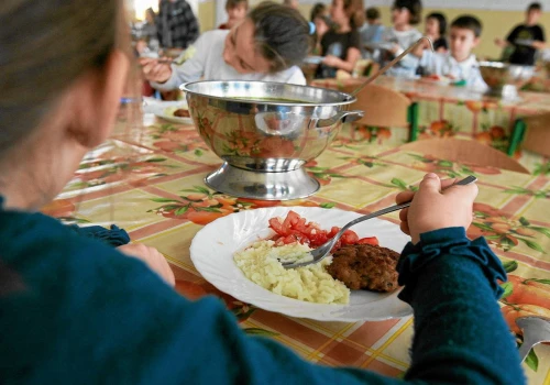 Dieta planetarna w szkołach, a uczniowie oszukują system. 