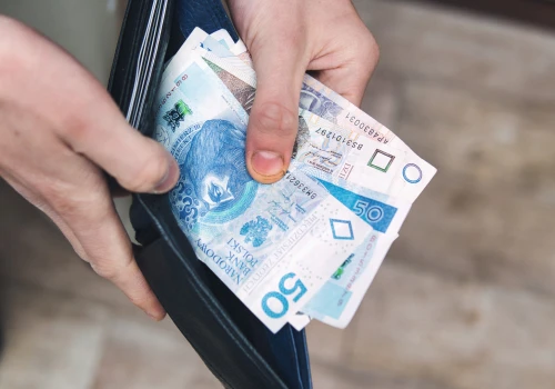 Kto ma umowę o pracę, dostanie dodatkową wypłatę. Ale tylko raz w życiu