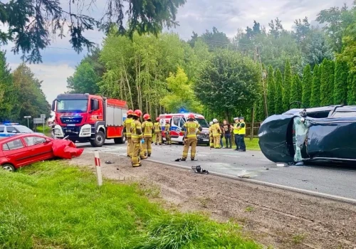 Wypadek koło Ciechanowa. Dwie osoby trafiły do szpitala