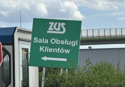 ZUS wypłaca nawet 4353 zł miesięcznie bez kryterium dochodowego. Od 2026 roku więcej osób może złożyć wniosek
