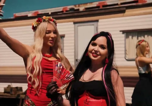 Kayla prezentuje najnowszy utwór „Oj Mamo Hej” i zupełnie nowy styl