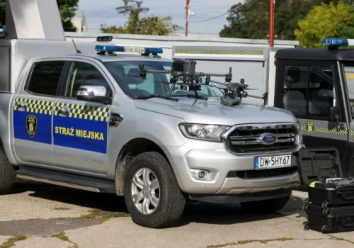 15 nowoczesnych samochodów dla straży miejskiej we Wrocławiu