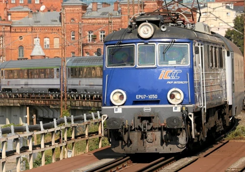 Uszkodzili infrastrukturę kolejową, przez co opóźnili setki pociągów. Jest decyzja o areszcie