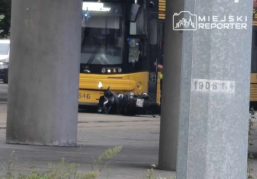 Motocyklista zderzył się z tramwajem na rondzie Starzyńskiego