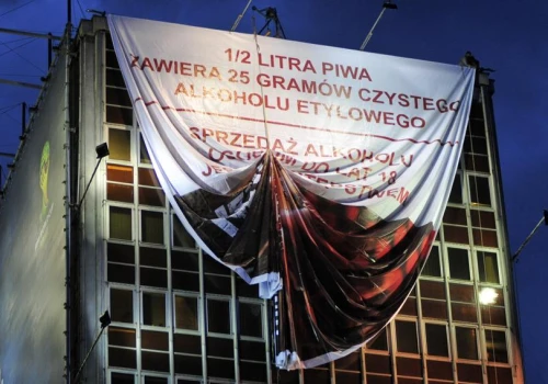 Kto ucierpi na zakazie reklamy piwa? Te branże szacują ewentualne straty