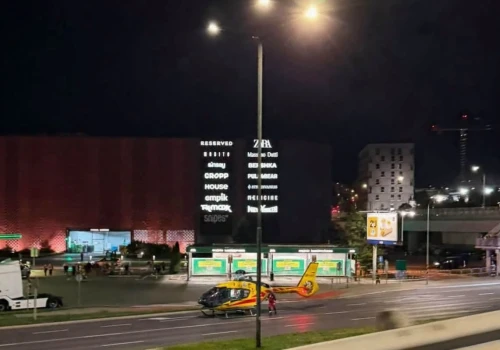 Nastolatka upadła z hulajnogi na Bora-Komorowskiego. Śmigłowiec LPR zabrał ją do szpitala