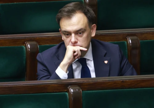 Ekonomiści reagują na decyzję agencji Moody's o Polsce. 