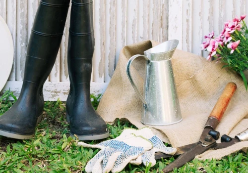 Zanim schowasz sprzęt ogrodniczy na zimę, zrób to. Wiosną sobie podziękujesz