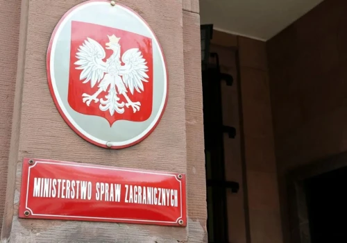MSZ wydało komunikat do Polaków. W tym kraju do 30 września obowiązuje godzina policyjna
