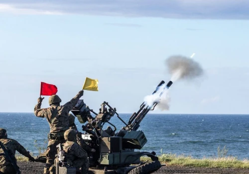 Ataki Rosji na NATO coraz mniej hybrydowe. A Białoruś bierze w nich udział