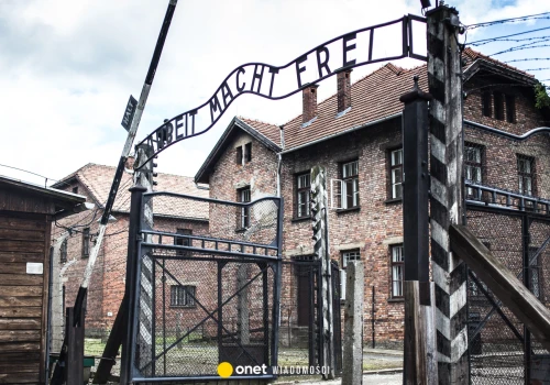 Spadkobiercy ofiar Holokaustu chcą zwrotu dzieł sztuki. Muzeum Auschwitz odpowiada