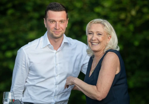 Zaskakujący zwrot u francuskiej skrajnej prawicy. Le Pen i Bardella ostrzegają Rosję
