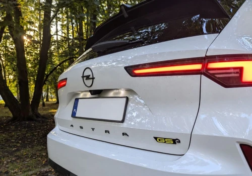 „Mój Opel Astra Sports Tourer spędził 87 dni w ASO. Zaczynam rozumieć, dlaczego klienci zwracają się stronę chińskich marek”
