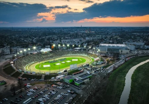 Stadion Włókniarza czeka modernizacja. Miasto ogłosiło przetarg