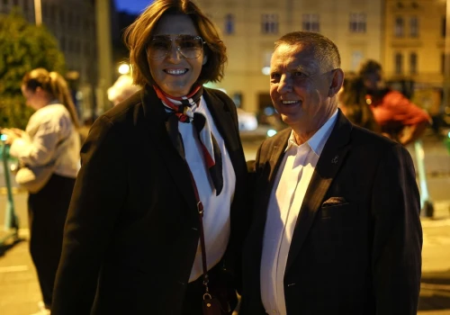 Była modelka u boku Banasia wejdzie do polityki? 