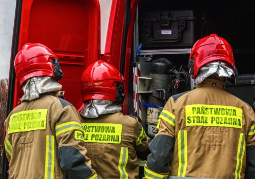 Tragiczny pożar na Grochowie. W mieszkaniu znaleziono zwłoki