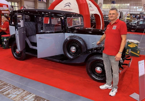 Citroën Rosalie z 1935 roku z podpisem wnuka Andre Citroëna. Wyjątkowy egzemplarz (Retro Motor Show 2026)