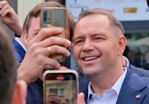 100 tys. dolarów za rozmowę z prezydentem Polski? Wyciekł cennik spotkań