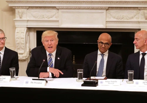 Dlaczego miliarderzy technologiczni zabiegają o względy Donalda Trumpa