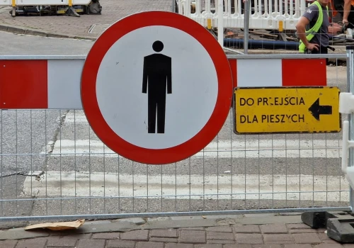 Kolejny poślizg na Grzegórzeckiej. Miasto już dwa razy przesuwało termin zakończenia remontu