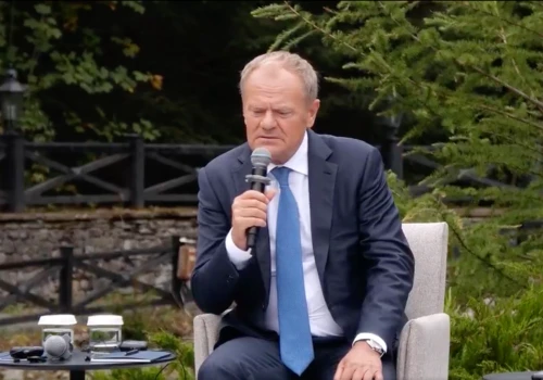 Tusk po angielsku podbija sieć. Internauci nie zostawili na nim suchej nitki