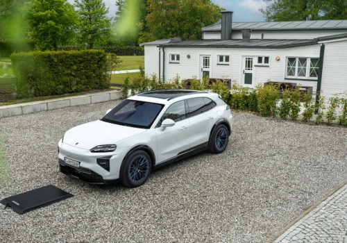 Porsche naładujesz teraz jak dobrego smartfona. Bezprzewodowo
