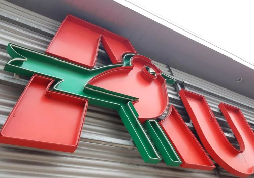 Sieć Auchan pod rosyjskim zarządem. Rząd Francji żąda cofnięcia decyzji
