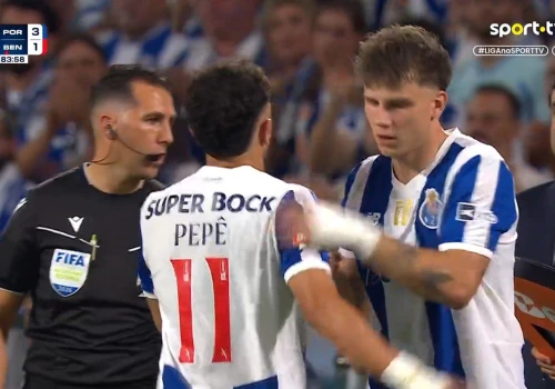 Była 85. minuta, gdy Pietuszewski wszedł w meczu FC Porto - Benfica