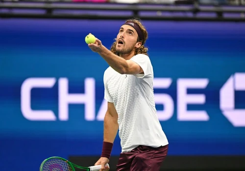 Zacięte mecze. Tsitsipas nie uratował zespołu