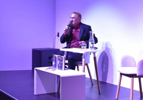 Kryminalny wieczór w Mediatece. Konrad Chęciński spotkał się z czytelnikami