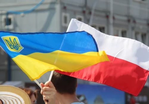 Niemiecka gazeta o „brązowej fali” przeciwko uchodźcom. „Polscy neonaziści polują na Ukraińców”