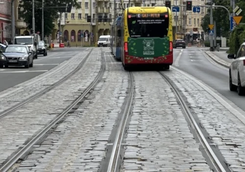 Duże zmiany w komunikacji miejskiej we Wrocławiu. Jedne remonty kończą, inne zaczynają