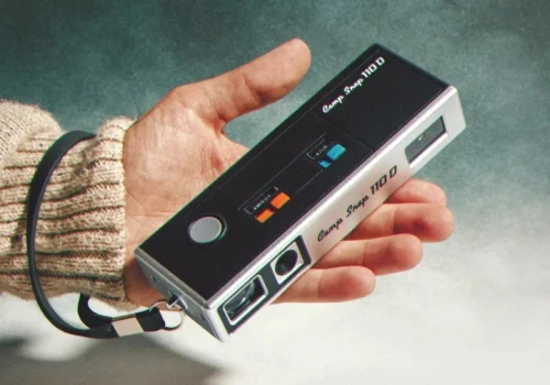 Nowoczesne retro aparaty analogowe atakują i nikt się im nie może oprzeć