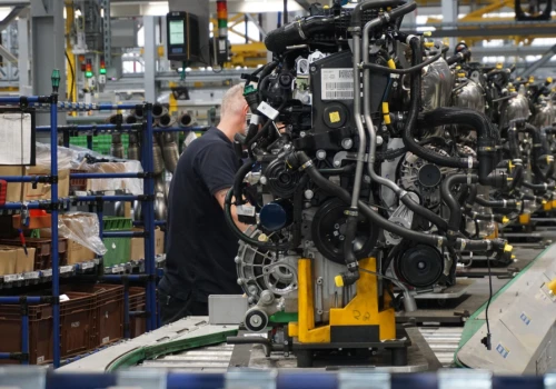 Zwolnienia w europejskiej motoryzacji hamują, ale kryzys wciąż trwa. Problem leży gdzie indziej