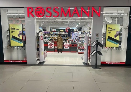 Rossmann ruszył z 1+1 gratis. Są też prezenty za zakupy
