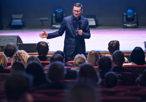 Morawiecki w bastionie Czarnka. Mamy zdjęcia!