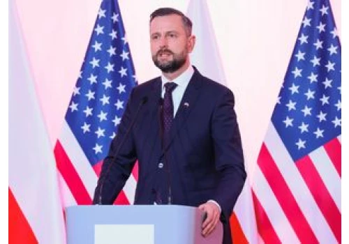 Szef MON nie jedzie do USA. Jest komentarz z Pentagonu