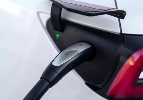Kot w worku za 190 tys. zł? Tesla w punkcie wyjścia po 9 latach obietnic bez pokrycia