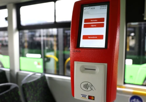 Zostaw auto w garażu. We wtorek autobusami MZK pojedziemy za darmo!