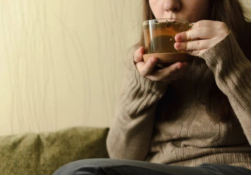 Babcie zawsze robią ten napar jesienią. Łagodzi uporczywy kaszel