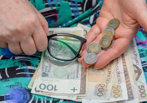 Emerytura po 45 latach pracy. Tyle świadczenia wypłaci ZUS