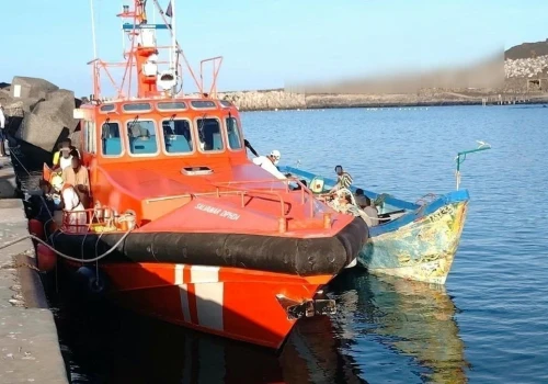 61 migrantów, w tym 12 nieletnich, dotarło do portu La Restinga na El Hierro