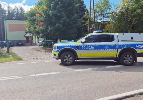 11-latek zaatakował toporkiem młodszą uczennicę! Dramat w szkole w gminie Turośl