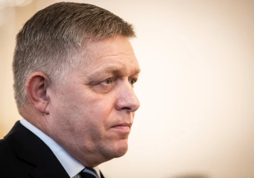 Słowacki premier Robert Fico wzywa do zwołania nadzwyczajnego szczytu UE na temat cen paliw. Bruksela wie tylko, jak „płacić rachunki za bezsensowną wojnę na Ukrainie”