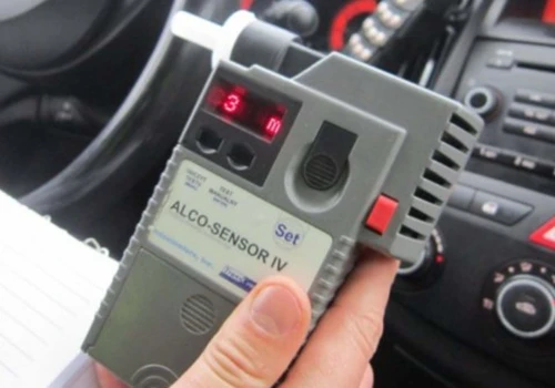 Policjant po służbie zatrzymał pijanego kierowcę. Szybka reakcja zapobiegła zagrożeniu