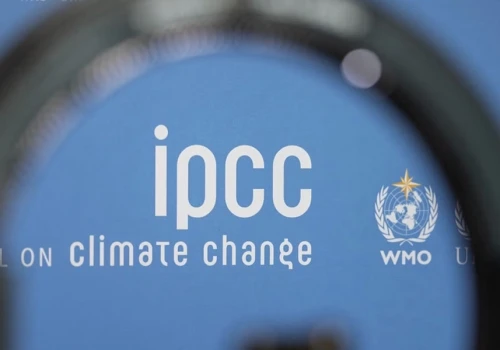 Jak saudyjska branża naftowa przygotowuje najważniejszy raport klimatyczny na świecie. Szokujące śledztwo dziennikarskie